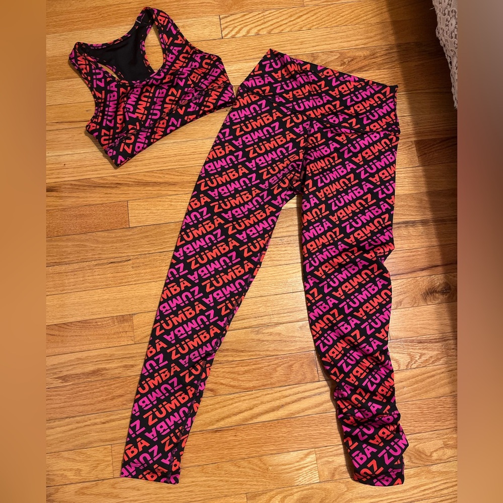 Cute Zumba wear leggings and sports bra set !